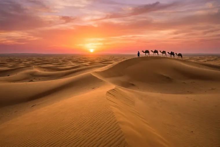 Dunas de areia do deserto perto de Marraquexe, Marrocos